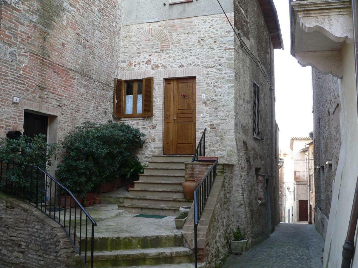 Montecastrilli Bilocale Verde Umbria מראה חיצוני תמונה