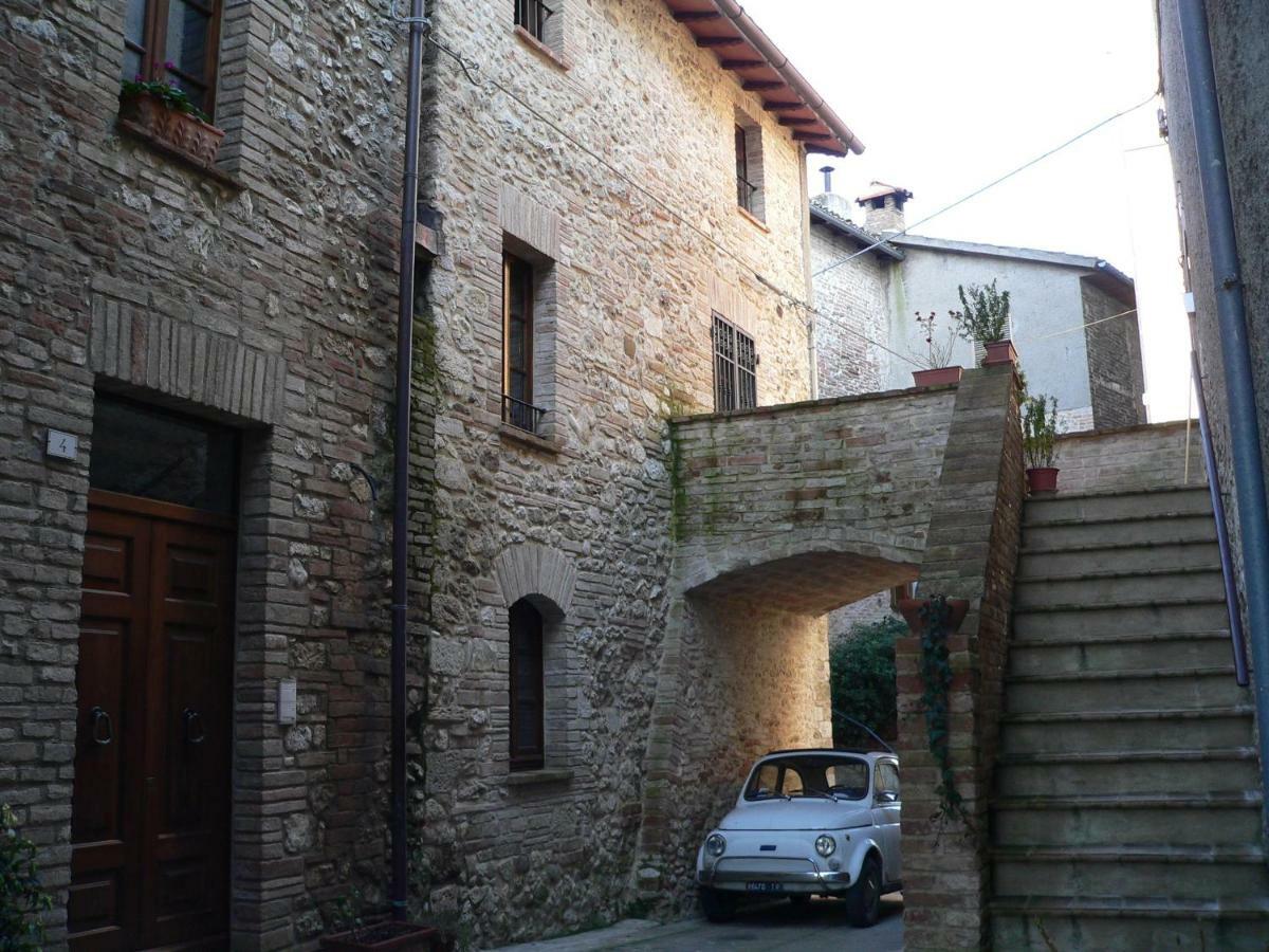 Montecastrilli Bilocale Verde Umbria מראה חיצוני תמונה